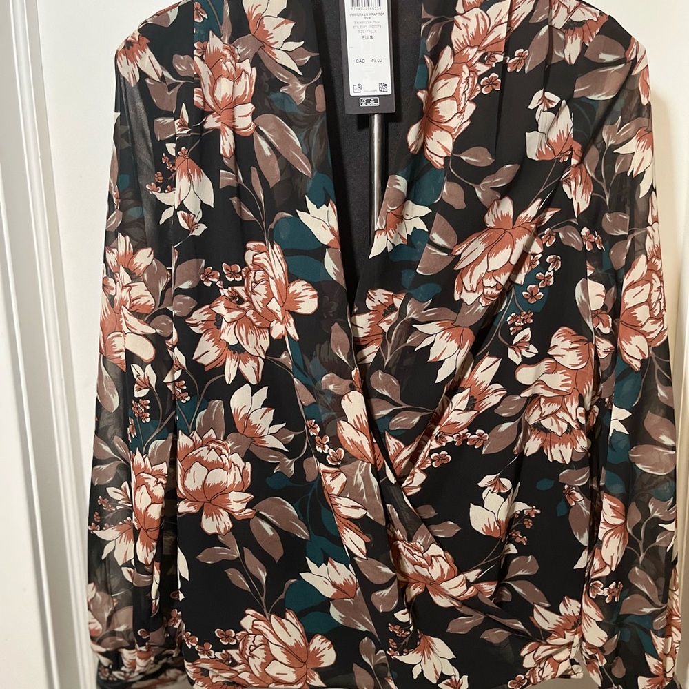 Vero Moda Black Floral Blouse
